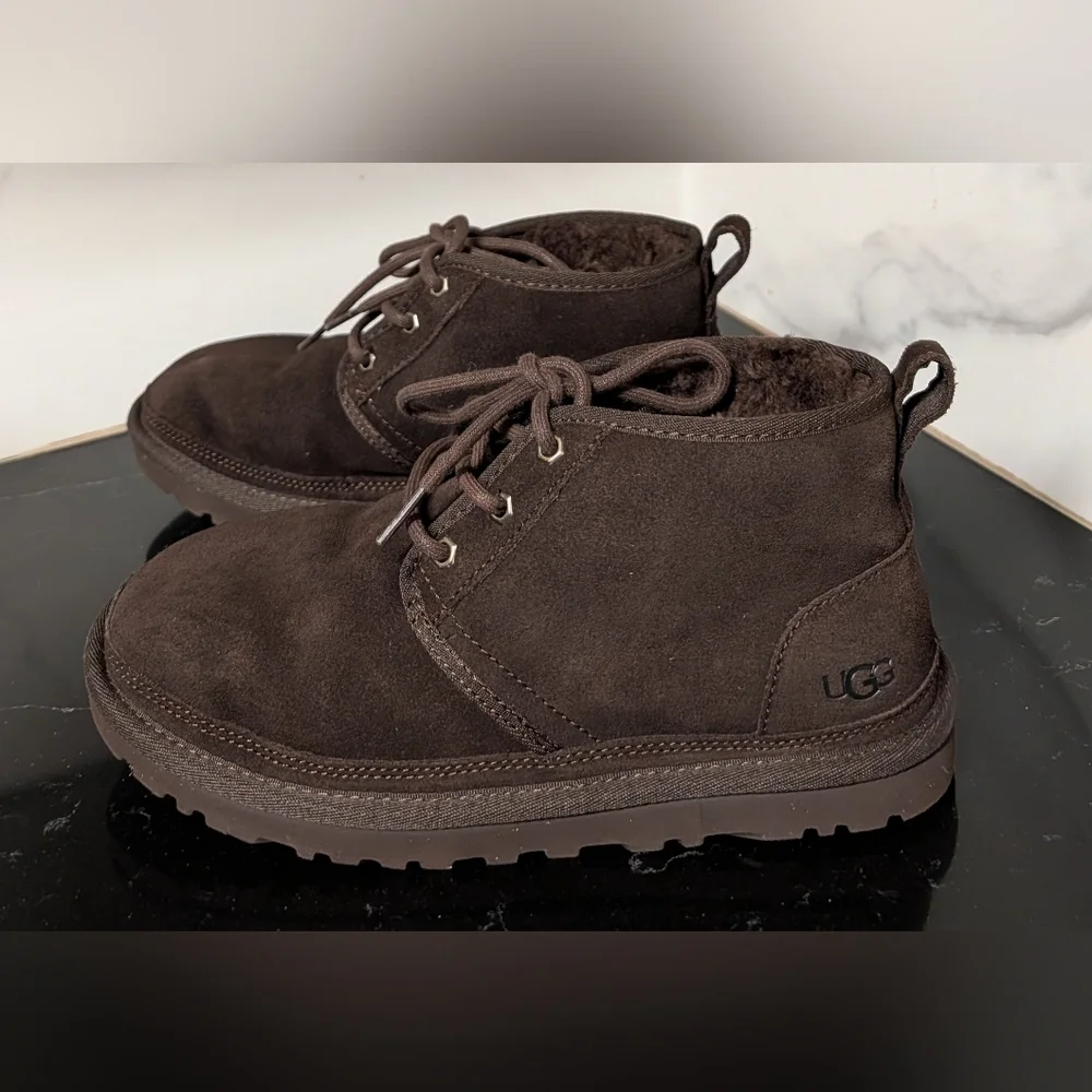 UGG stylish dark